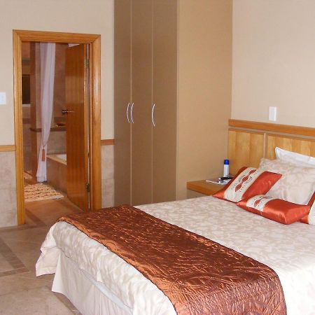 Bubez Guesthouse Barberton Buitenkant foto